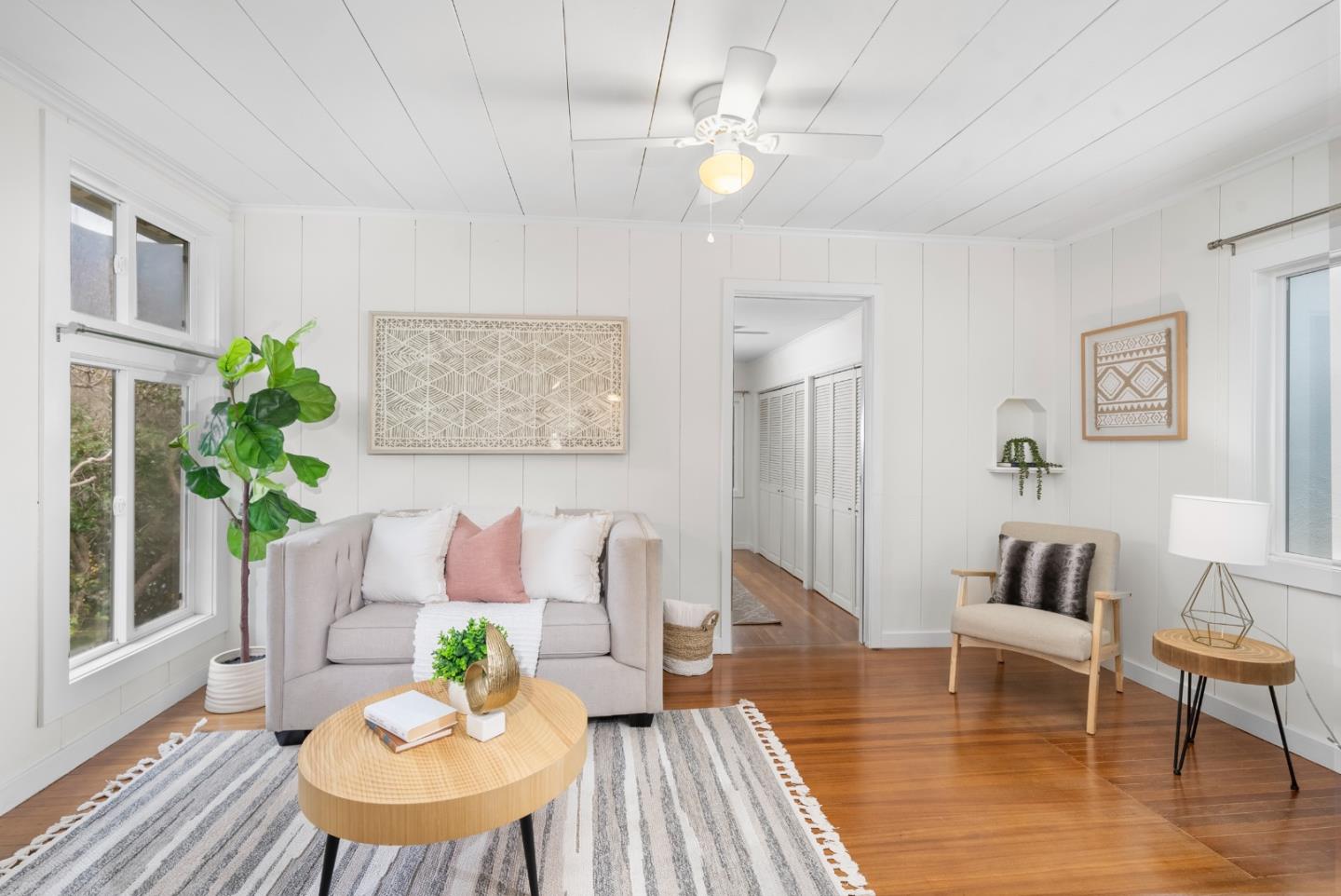 Detail Gallery Image 4 of 36 For 129 Alvarado St, Brisbane,  CA 94005 - 2 Beds | 1 Baths