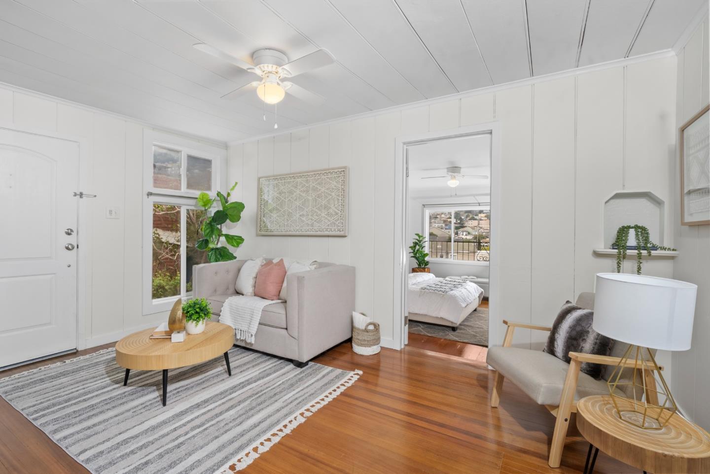 Detail Gallery Image 5 of 36 For 129 Alvarado St, Brisbane,  CA 94005 - 2 Beds | 1 Baths