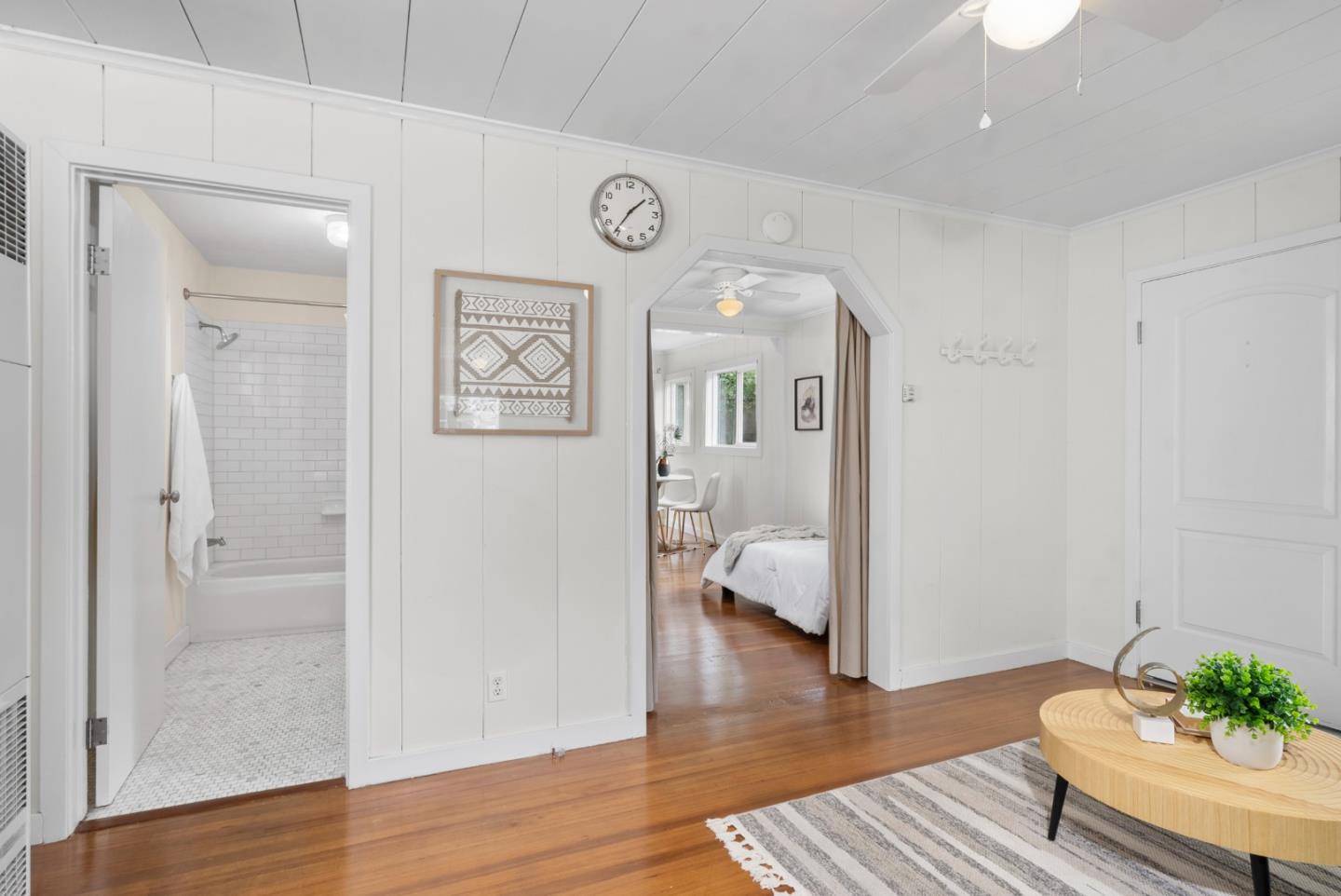 Detail Gallery Image 9 of 36 For 129 Alvarado St, Brisbane,  CA 94005 - 2 Beds | 1 Baths