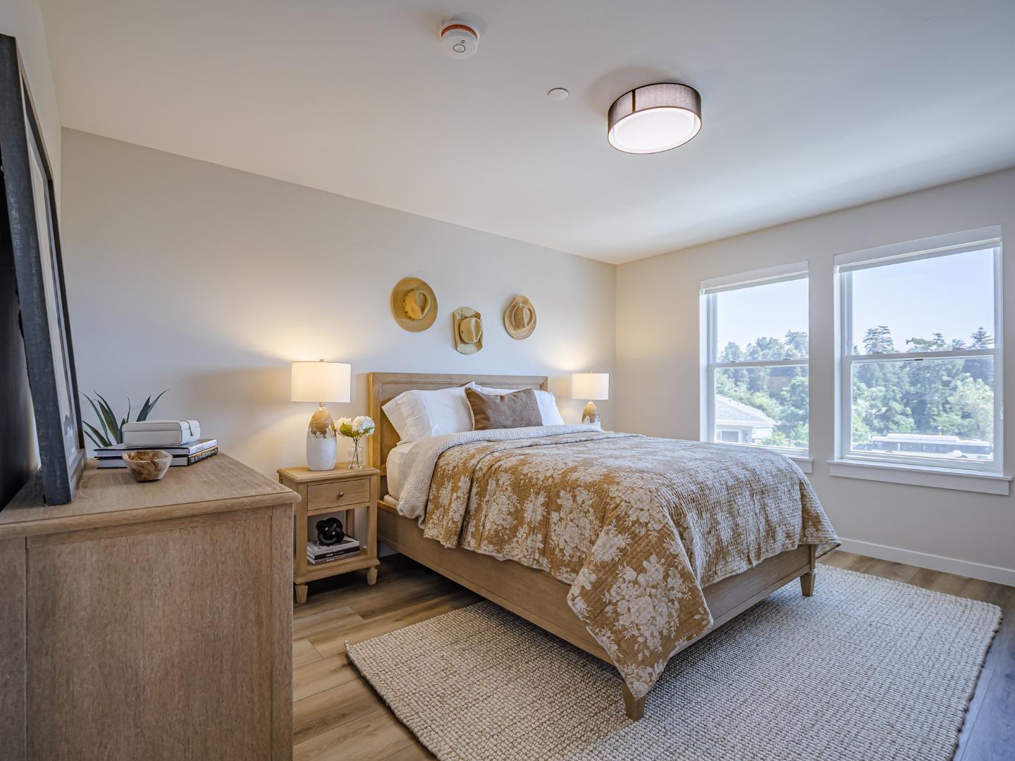 Detail Gallery Image 7 of 28 For 126 Aptos Village Way #2,  Aptos,  CA 95003 - 3 Beds | 3 Baths