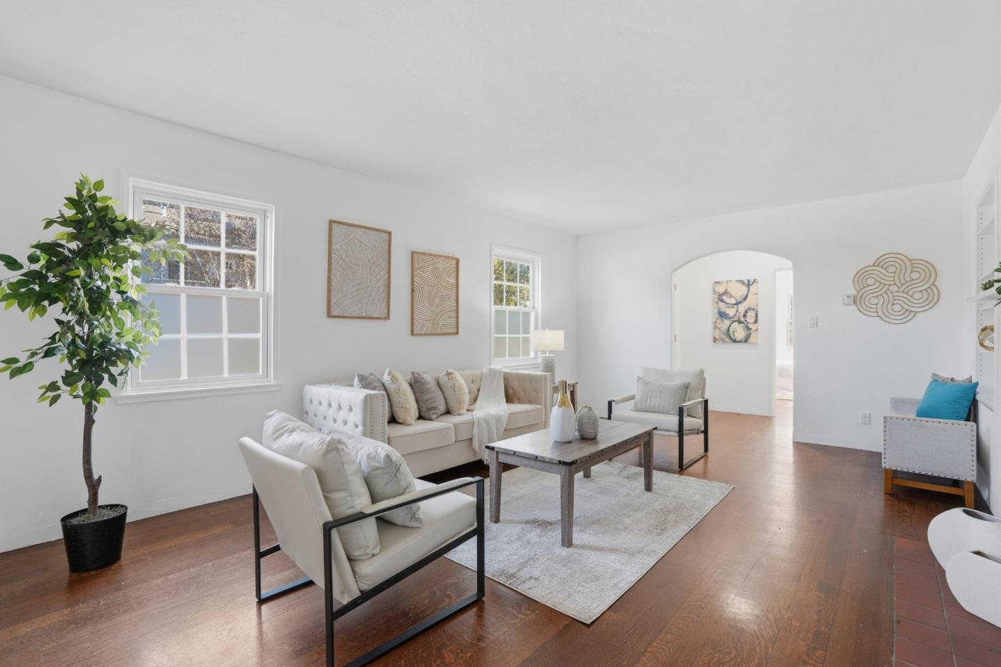 Detail Gallery Image 10 of 42 For 2055 Oakwood Dr, East Palo Alto,  CA 94303 - 2 Beds | 1 Baths