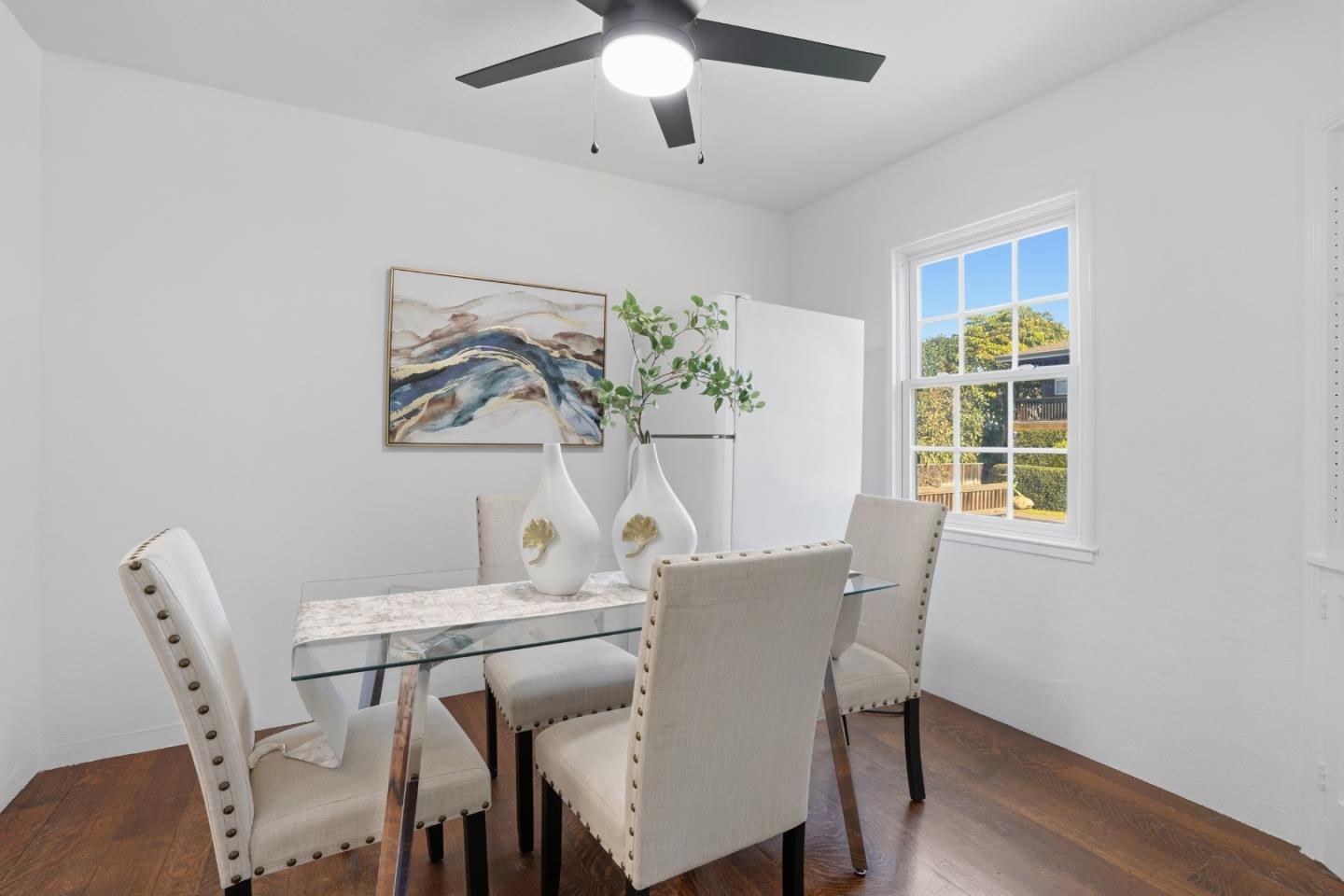 Detail Gallery Image 13 of 42 For 2055 Oakwood Dr, East Palo Alto,  CA 94303 - 2 Beds | 1 Baths