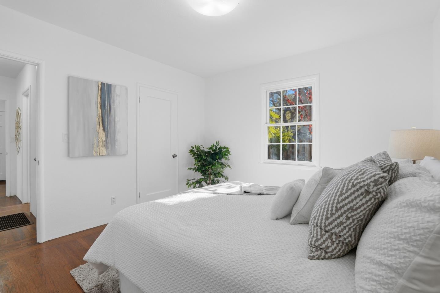 Detail Gallery Image 25 of 42 For 2055 Oakwood Dr, East Palo Alto,  CA 94303 - 2 Beds | 1 Baths