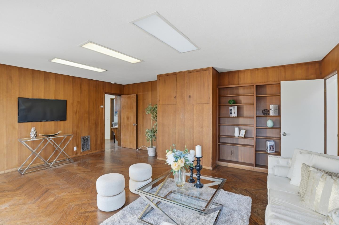 Detail Gallery Image 33 of 42 For 2055 Oakwood Dr, East Palo Alto,  CA 94303 - 2 Beds | 1 Baths