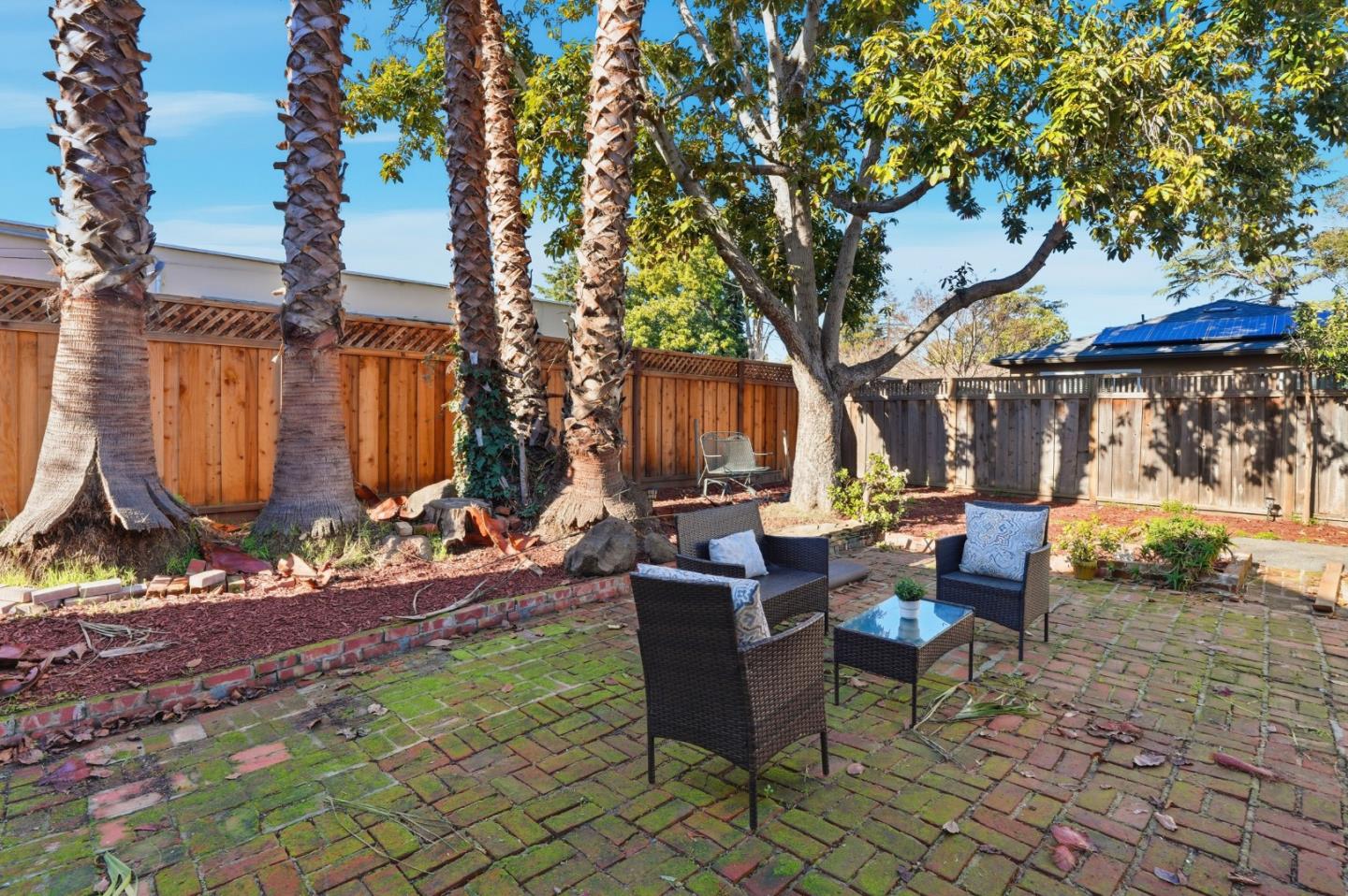 Detail Gallery Image 36 of 42 For 2055 Oakwood Dr, East Palo Alto,  CA 94303 - 2 Beds | 1 Baths