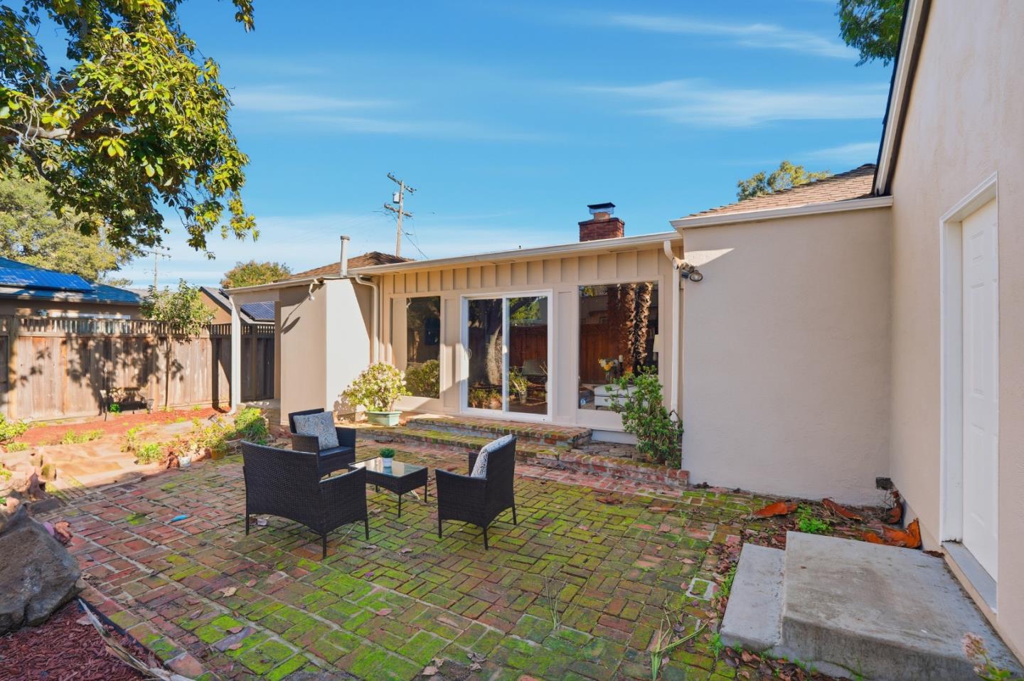 Detail Gallery Image 37 of 42 For 2055 Oakwood Dr, East Palo Alto,  CA 94303 - 2 Beds | 1 Baths