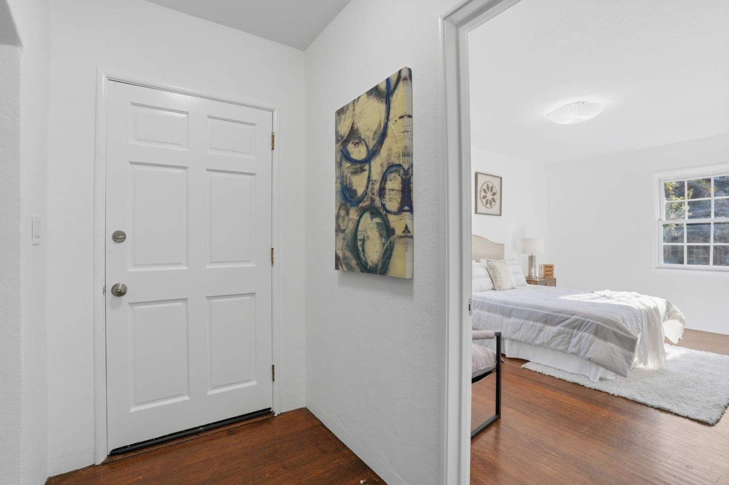 Detail Gallery Image 7 of 42 For 2055 Oakwood Dr, East Palo Alto,  CA 94303 - 2 Beds | 1 Baths