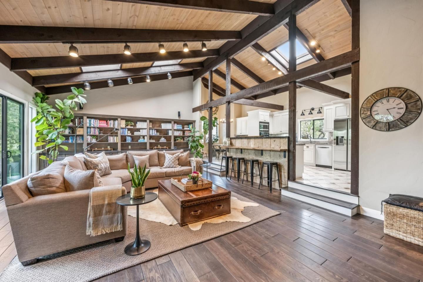 Detail Gallery Image 5 of 43 For 61 Oak Haven Way, Woodside,  CA 94062 - 4 Beds | 3/1 Baths