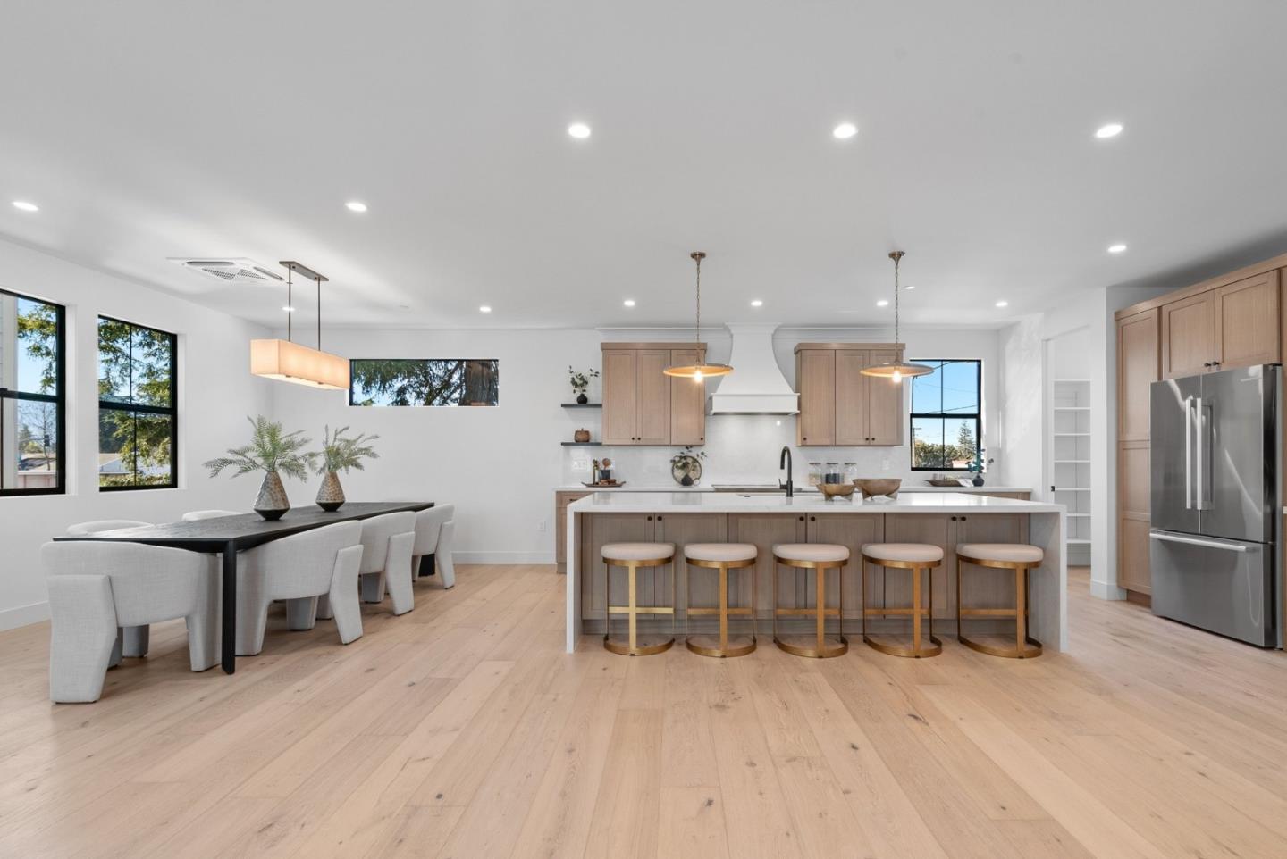 Detail Gallery Image 12 of 58 For 44 Sunnyside Ave, Campbell,  CA 95008 - 4 Beds | 3/1 Baths