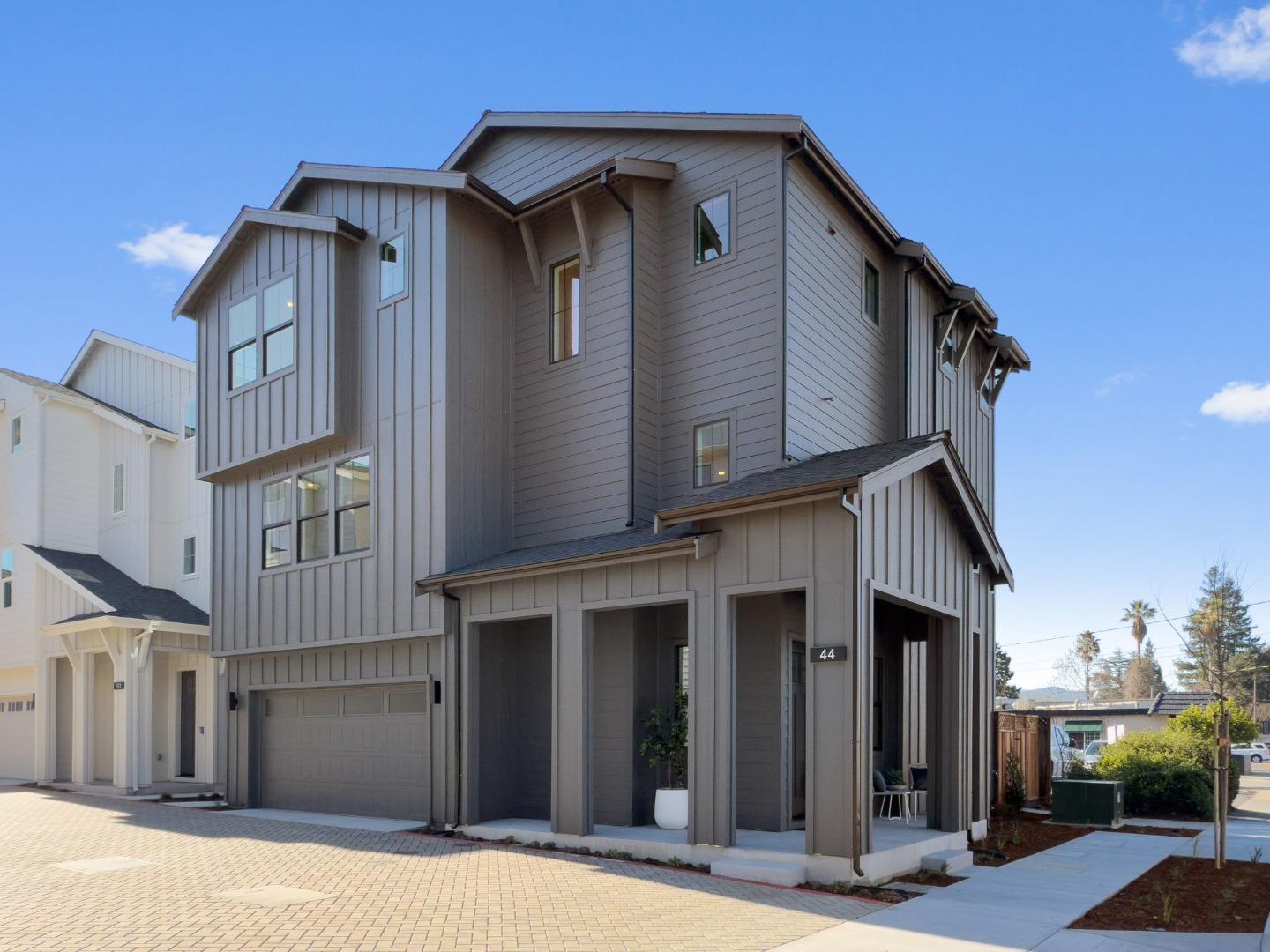 Detail Gallery Image 3 of 58 For 44 Sunnyside Ave, Campbell,  CA 95008 - 4 Beds | 3/1 Baths