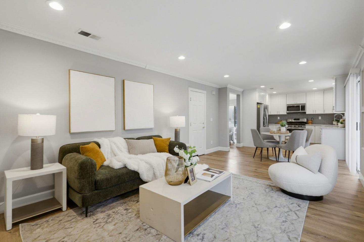 Detail Gallery Image 14 of 40 For 2997 Samaria Pl, San Jose,  CA 95111 - 4 Beds | 2/1 Baths