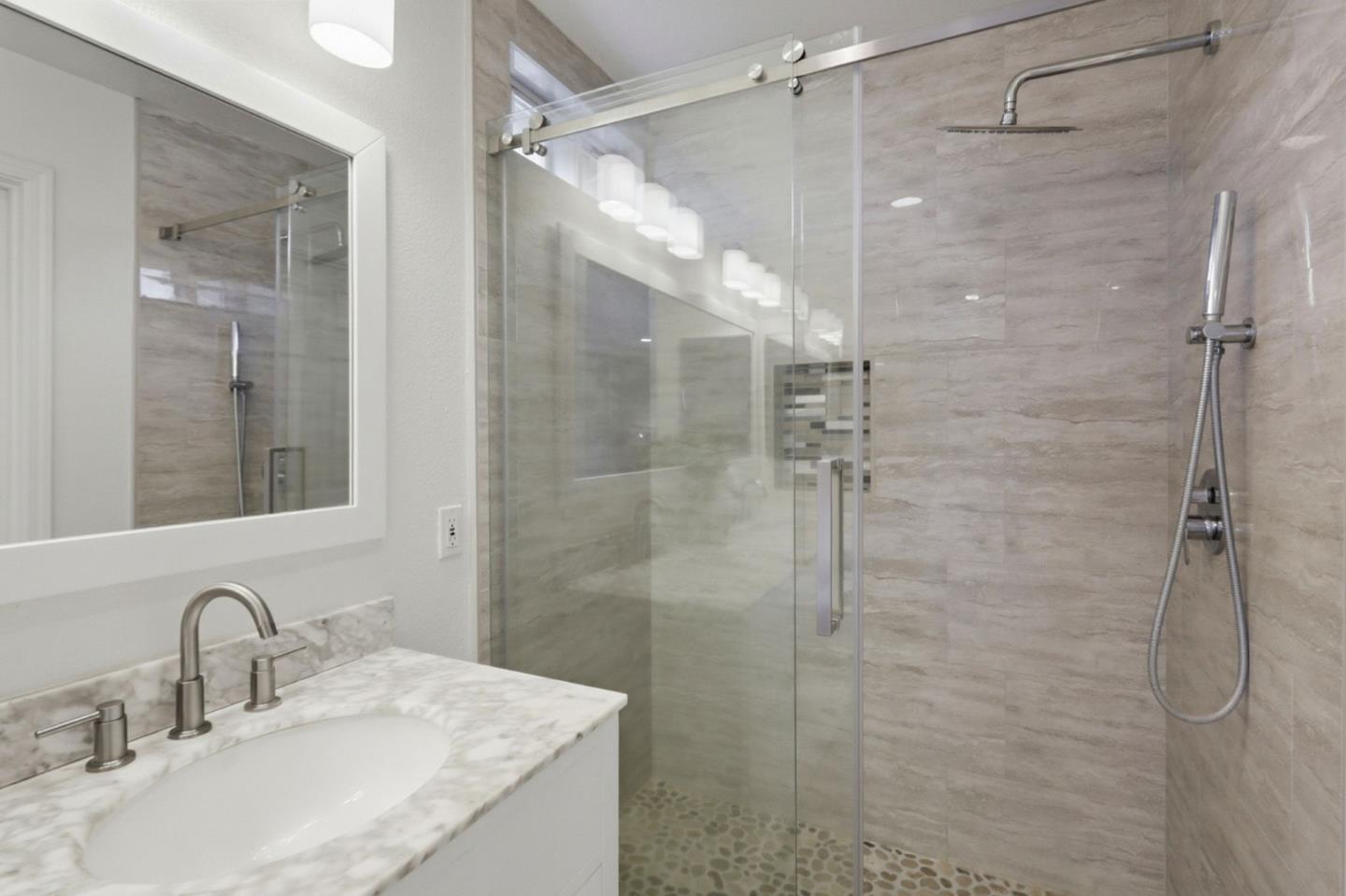 Detail Gallery Image 24 of 40 For 2997 Samaria Pl, San Jose,  CA 95111 - 4 Beds | 2/1 Baths