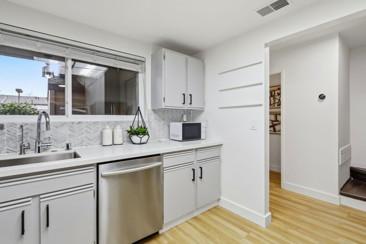 Photo #12: ML82031754 Listing: Photo #12