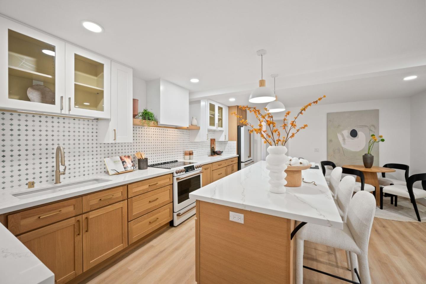 Detail Gallery Image 11 of 67 For 6607 Arlington Dr, Pleasanton,  CA 94566 - 8 Beds | 5/1 Baths