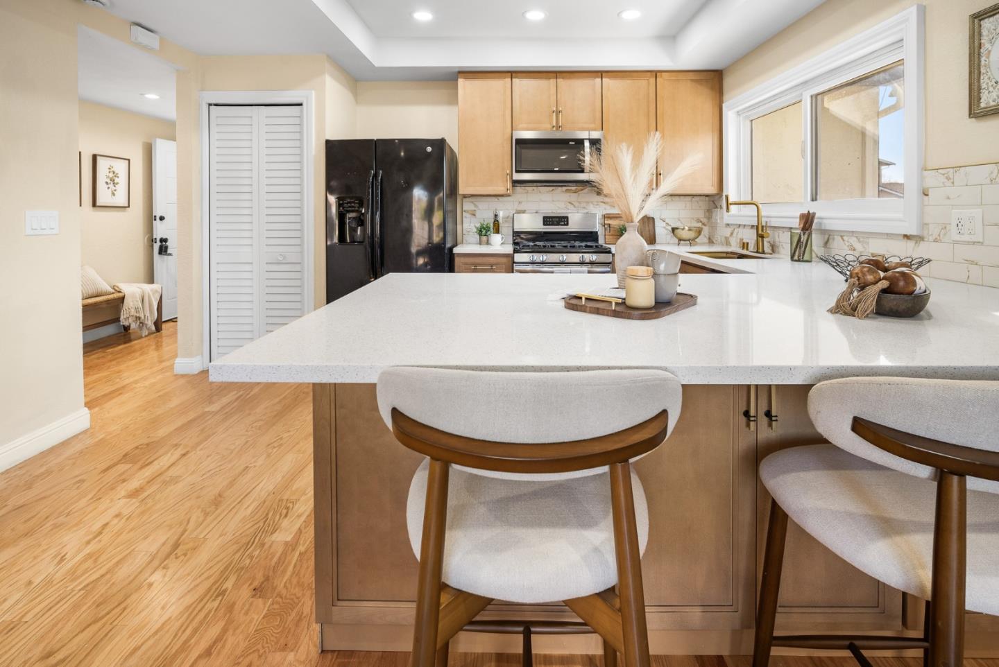 Detail Gallery Image 12 of 28 For 3083 Nightingale Pl, Fremont,  CA 94555 - 3 Beds | 2 Baths