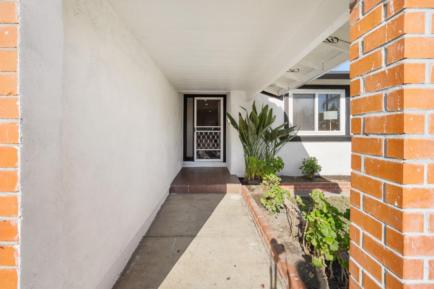 Detail Gallery Image 6 of 28 For 3083 Nightingale Pl, Fremont,  CA 94555 - 3 Beds | 2 Baths