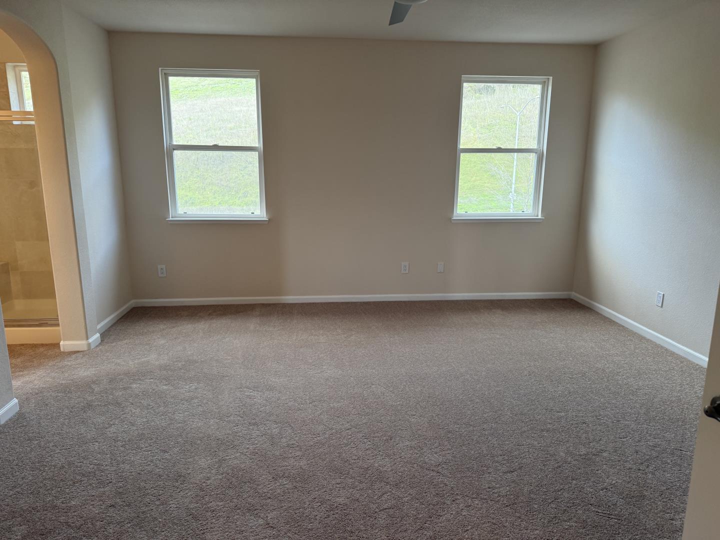 Detail Gallery Image 12 of 21 For 5830 Cabernet Dr, Vallejo,  CA 94591 - 4 Beds | 3 Baths