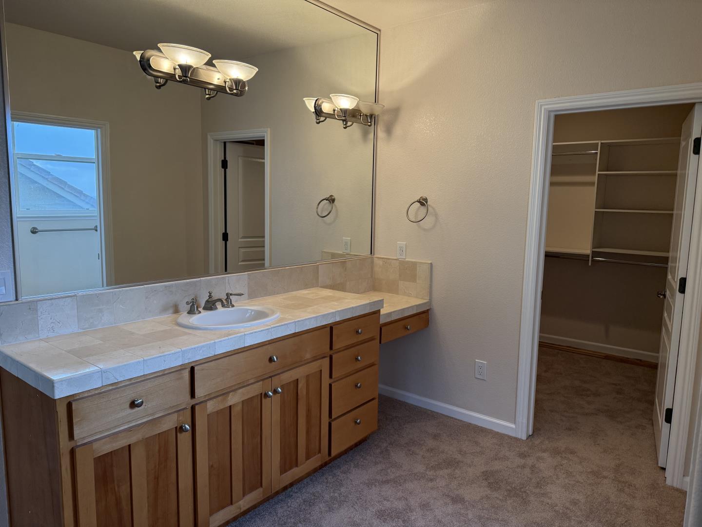 Detail Gallery Image 14 of 21 For 5830 Cabernet Dr, Vallejo,  CA 94591 - 4 Beds | 3 Baths