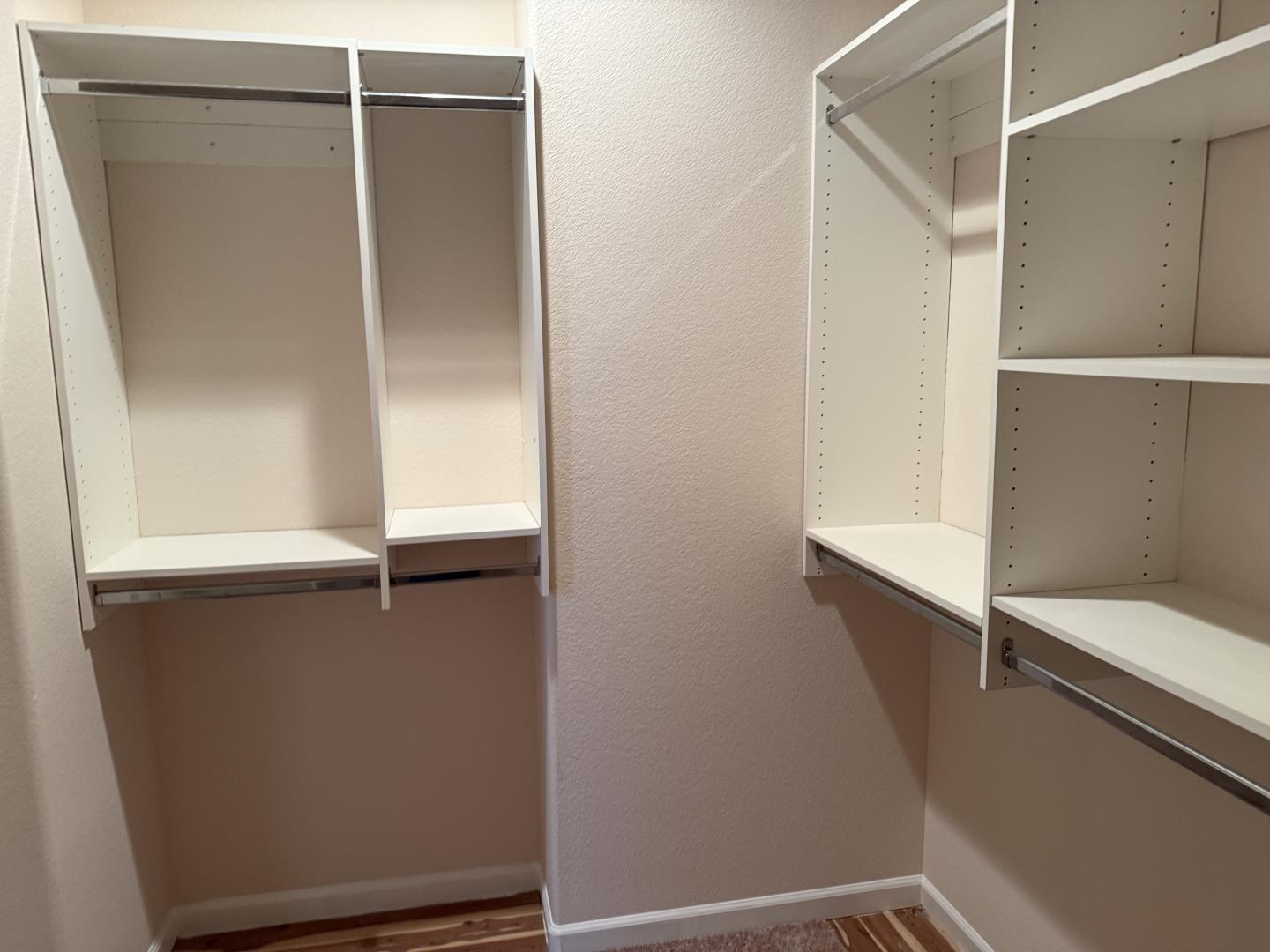 Detail Gallery Image 16 of 21 For 5830 Cabernet Dr, Vallejo,  CA 94591 - 4 Beds | 3 Baths