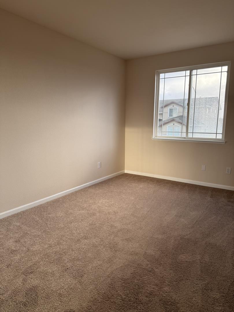 Detail Gallery Image 17 of 21 For 5830 Cabernet Dr, Vallejo,  CA 94591 - 4 Beds | 3 Baths