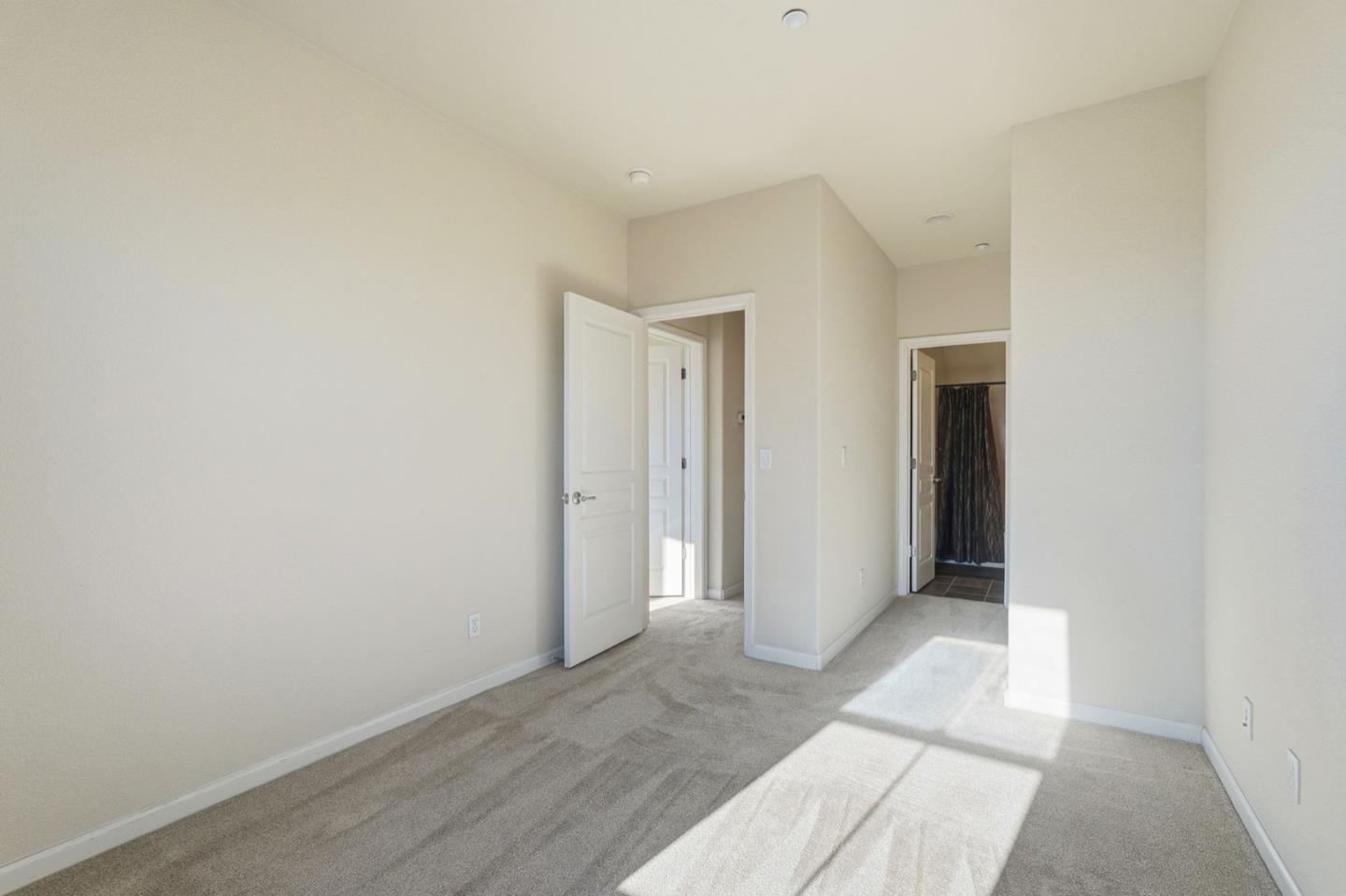 Photo #23: ML82031758 Listing: Photo #23