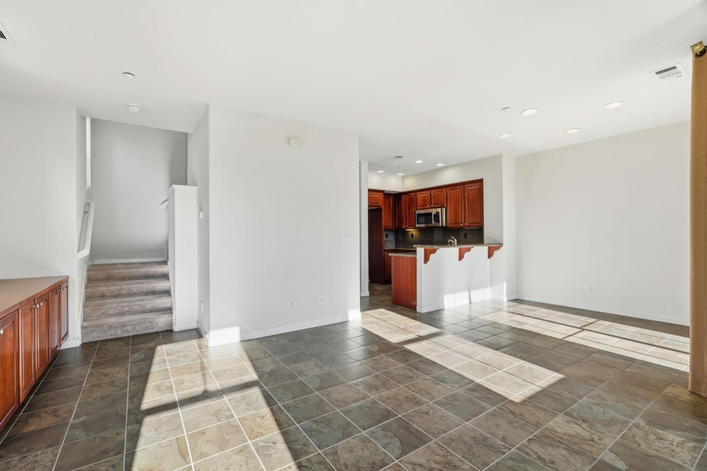 Photo #6: ML82031758 Listing: Photo #6