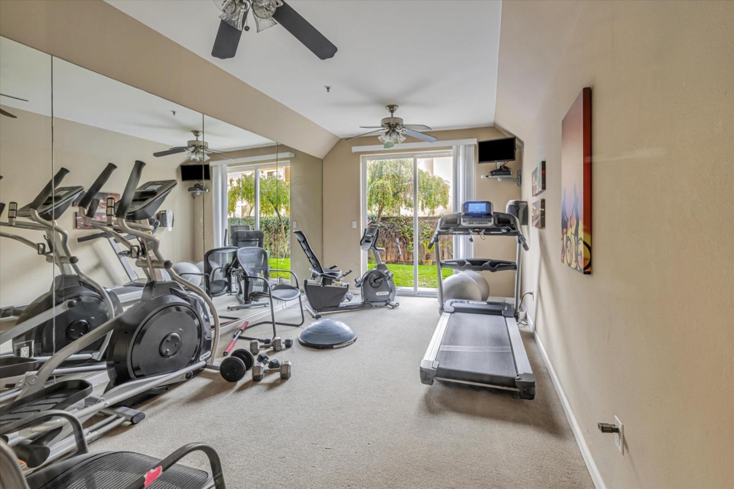 Detail Gallery Image 3 of 16 For 2330 University Ave #350,  East Palo Alto,  CA 94303 - 2 Beds | 1 Baths