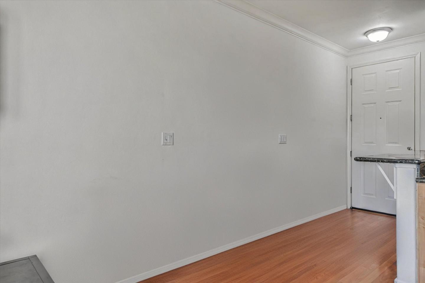 Detail Gallery Image 8 of 16 For 2330 University Ave #350,  East Palo Alto,  CA 94303 - 2 Beds | 1 Baths