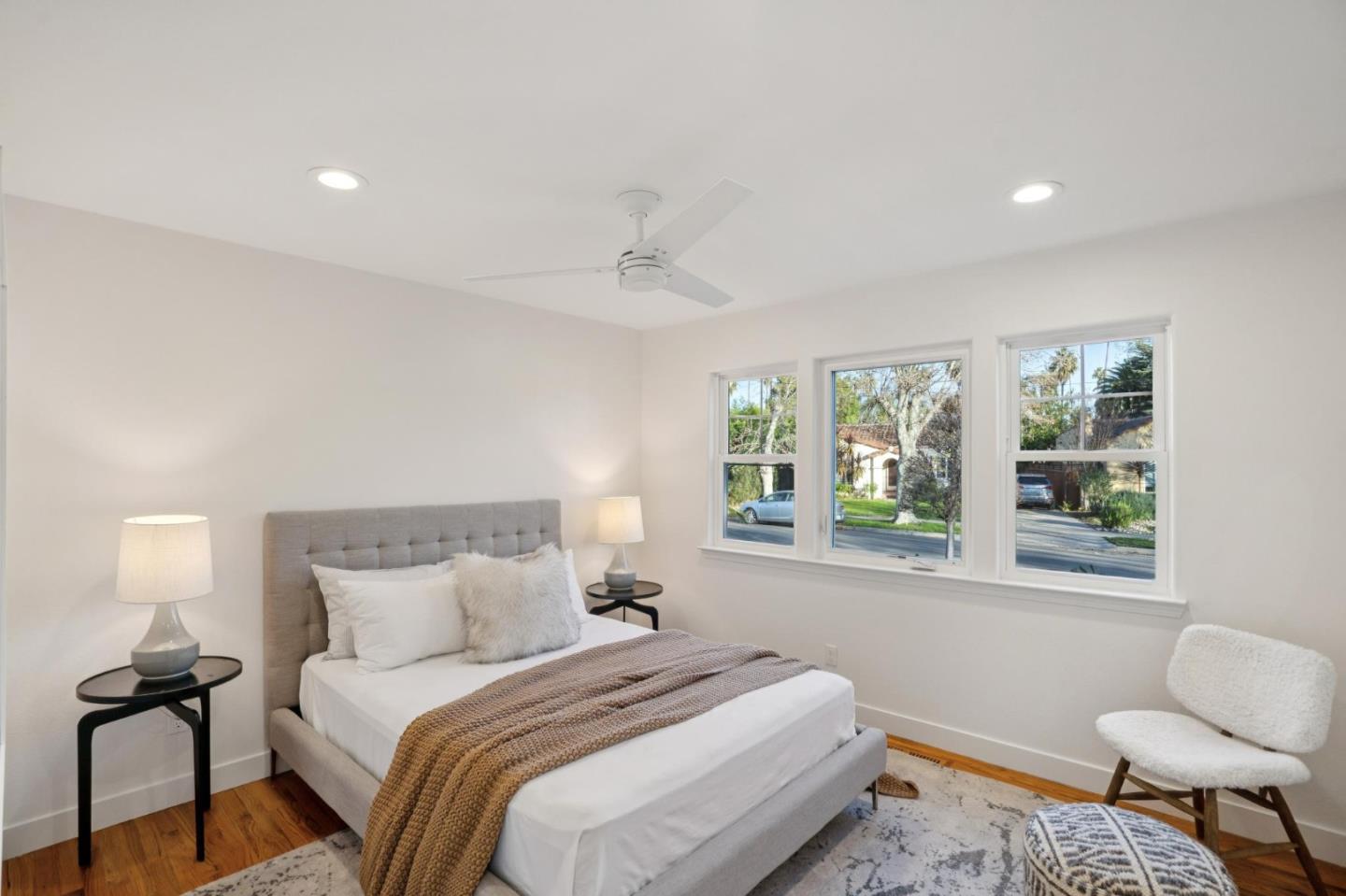 Detail Gallery Image 14 of 19 For 827 Riverside Dr, San Jose,  CA 95125 - 3 Beds | 3 Baths