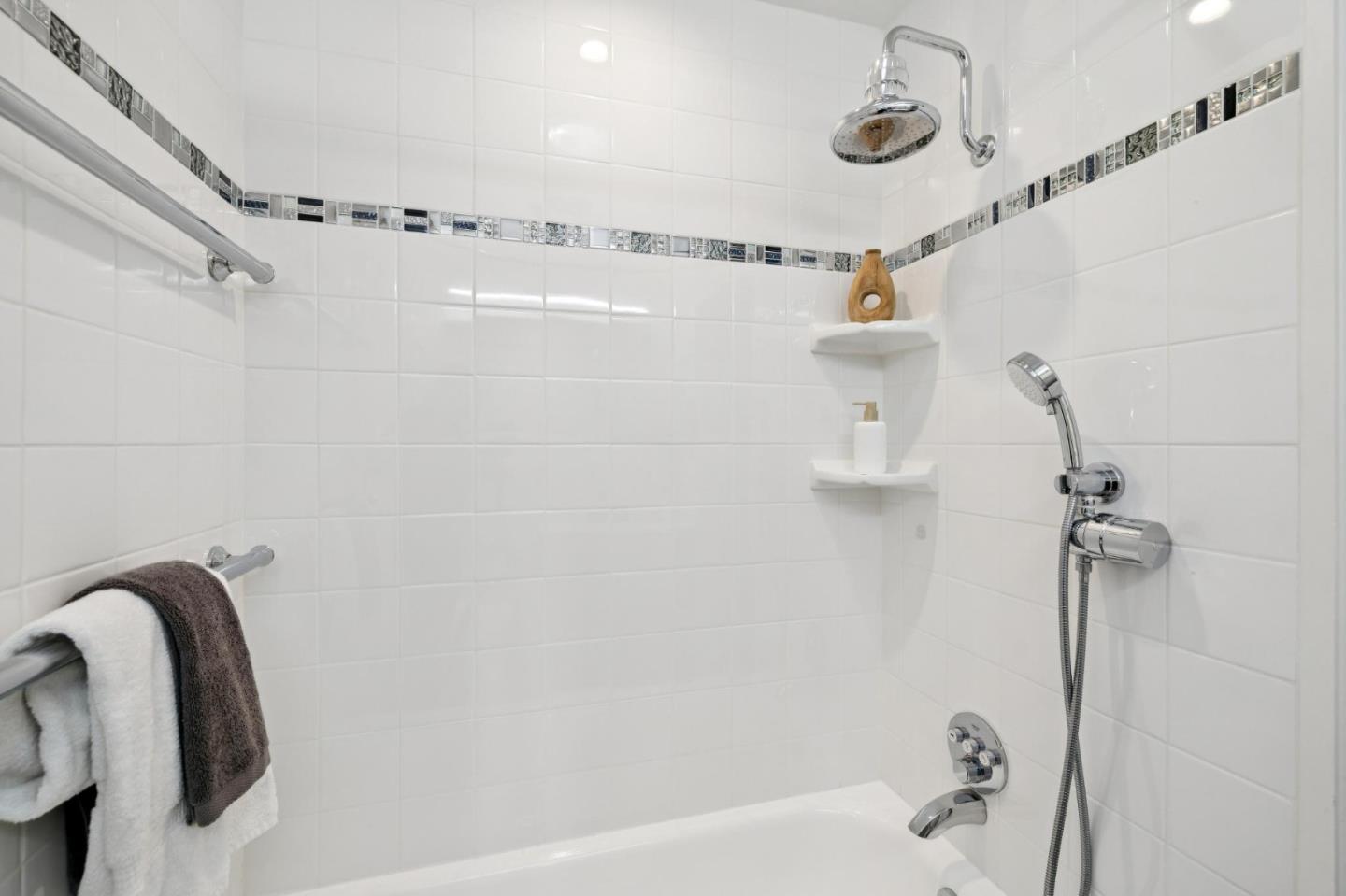 Photo #19: ML82031761 Listing: Photo #19