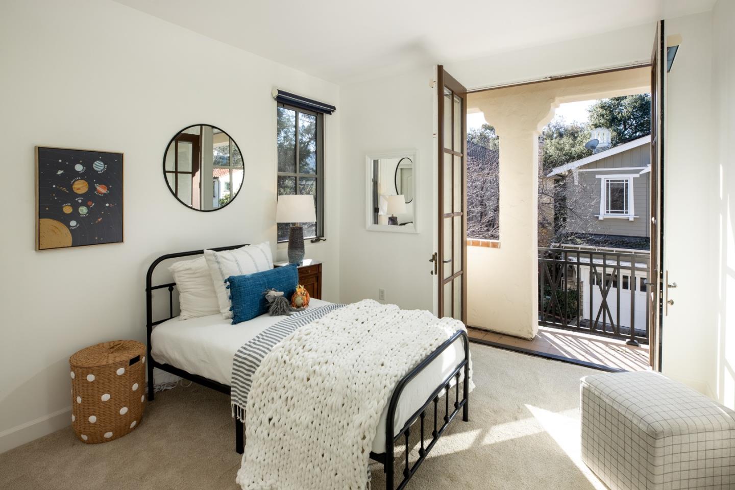 Detail Gallery Image 23 of 33 For 119 Boyer Ln, Los Gatos,  CA 95030 - 3 Beds | 2/1 Baths