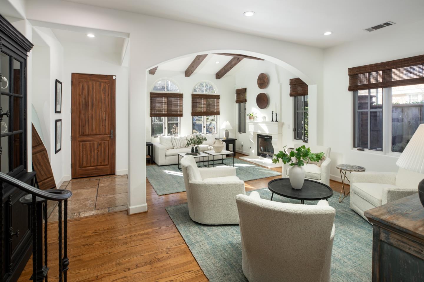 Detail Gallery Image 4 of 33 For 119 Boyer Ln, Los Gatos,  CA 95030 - 3 Beds | 2/1 Baths