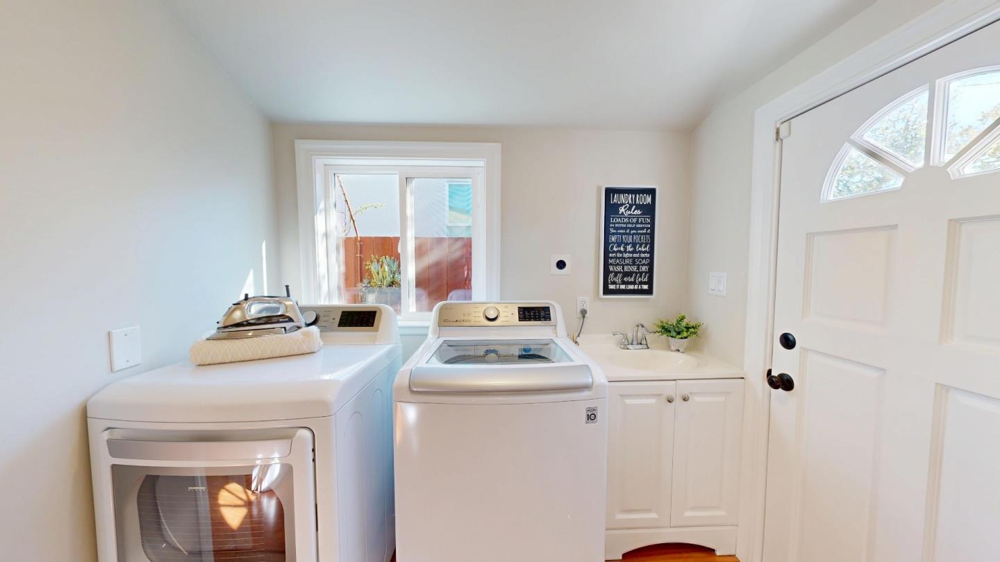 Detail Gallery Image 23 of 46 For 3024 Hoover St, Redwood City,  CA 94063 - 3 Beds | 1 Baths