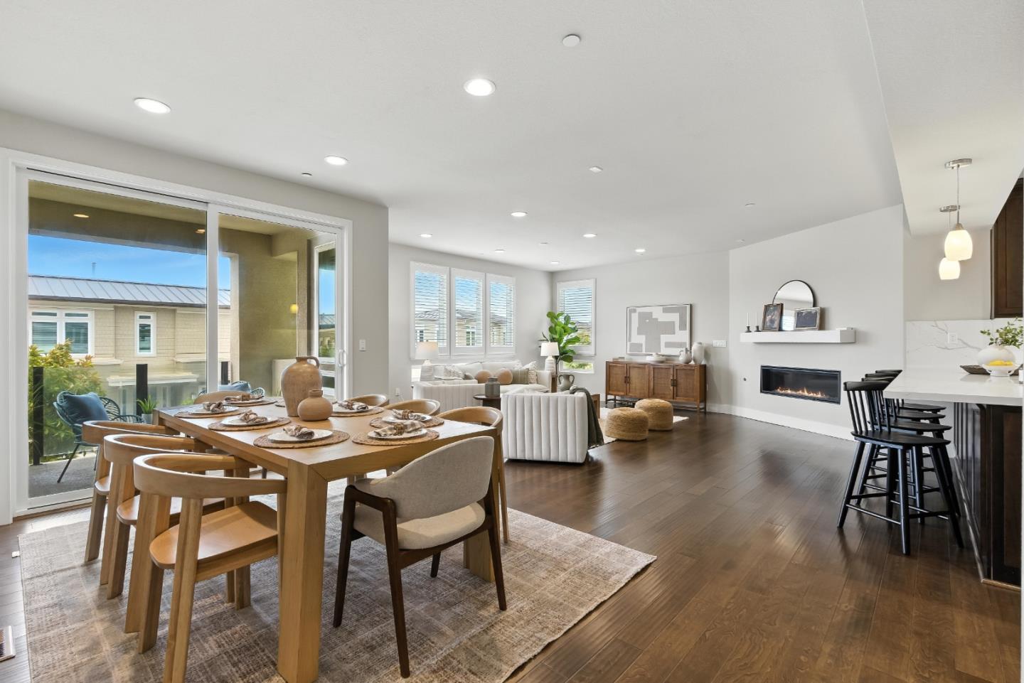 Detail Gallery Image 13 of 45 For 19 Waterline Pl, Richmond,  CA 94801 - 2 Beds | 2/1 Baths