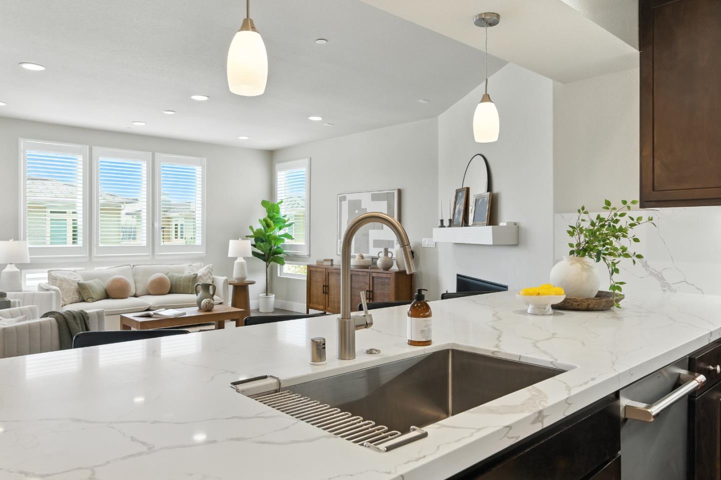 Detail Gallery Image 22 of 45 For 19 Waterline Pl, Richmond,  CA 94801 - 2 Beds | 2/1 Baths