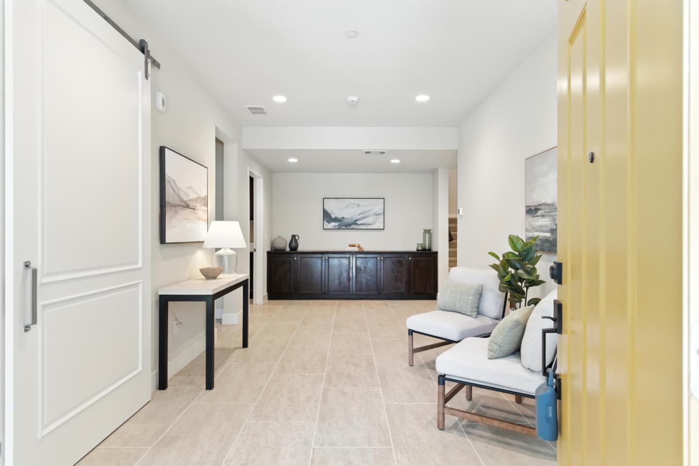 Detail Gallery Image 3 of 45 For 19 Waterline Pl, Richmond,  CA 94801 - 2 Beds | 2/1 Baths