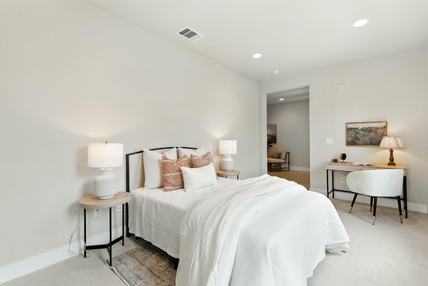 Detail Gallery Image 6 of 45 For 19 Waterline Pl, Richmond,  CA 94801 - 2 Beds | 2/1 Baths