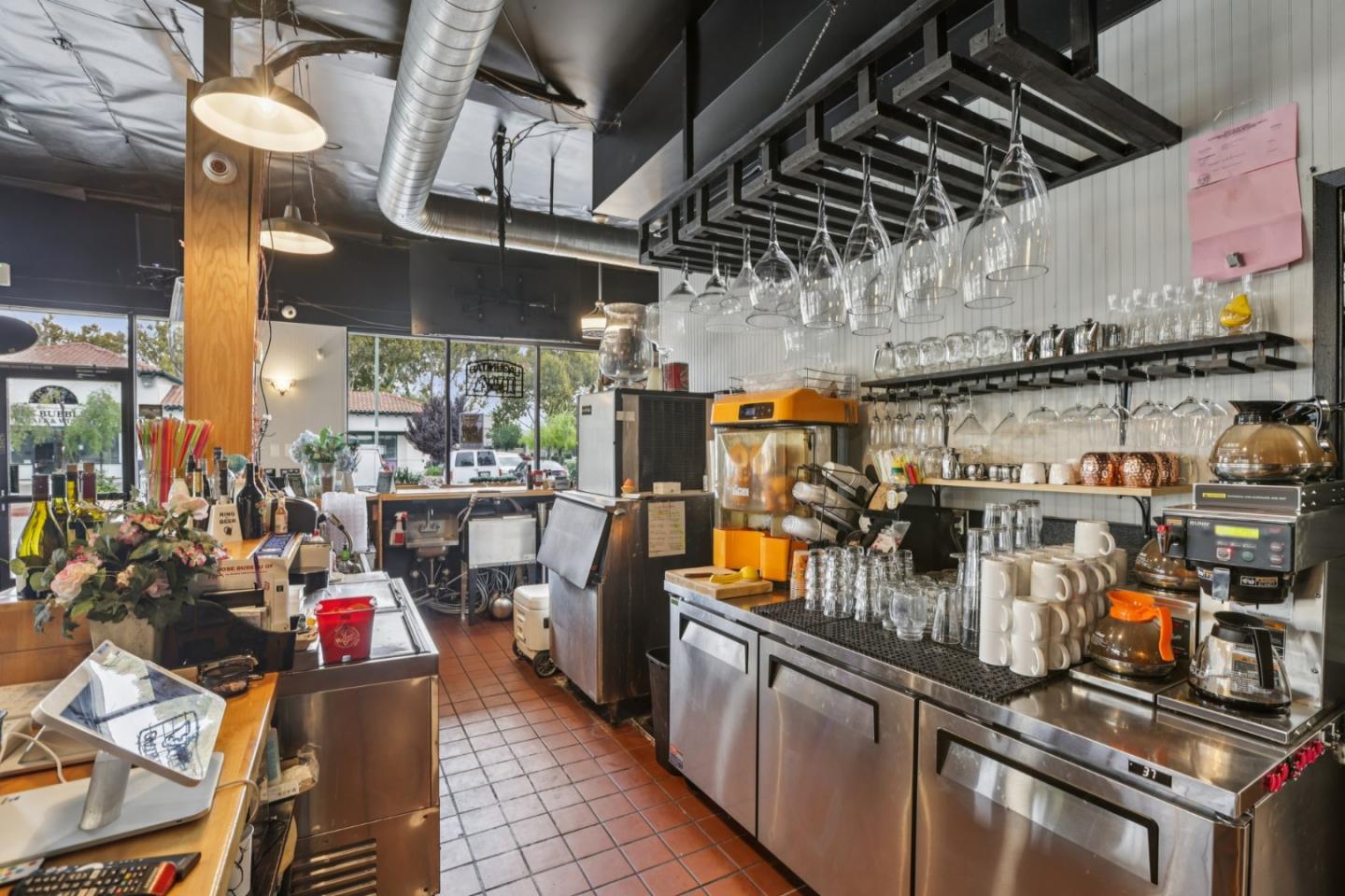 Detail Gallery Image 7 of 14 For 860 Willow St, San Jose,  CA 95125 - – Beds | – Baths