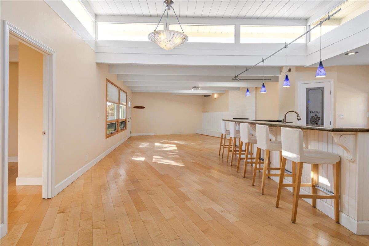 Detail Gallery Image 14 of 58 For 511 Cliff Dr, Aptos,  CA 95003 - 3 Beds | 3 Baths