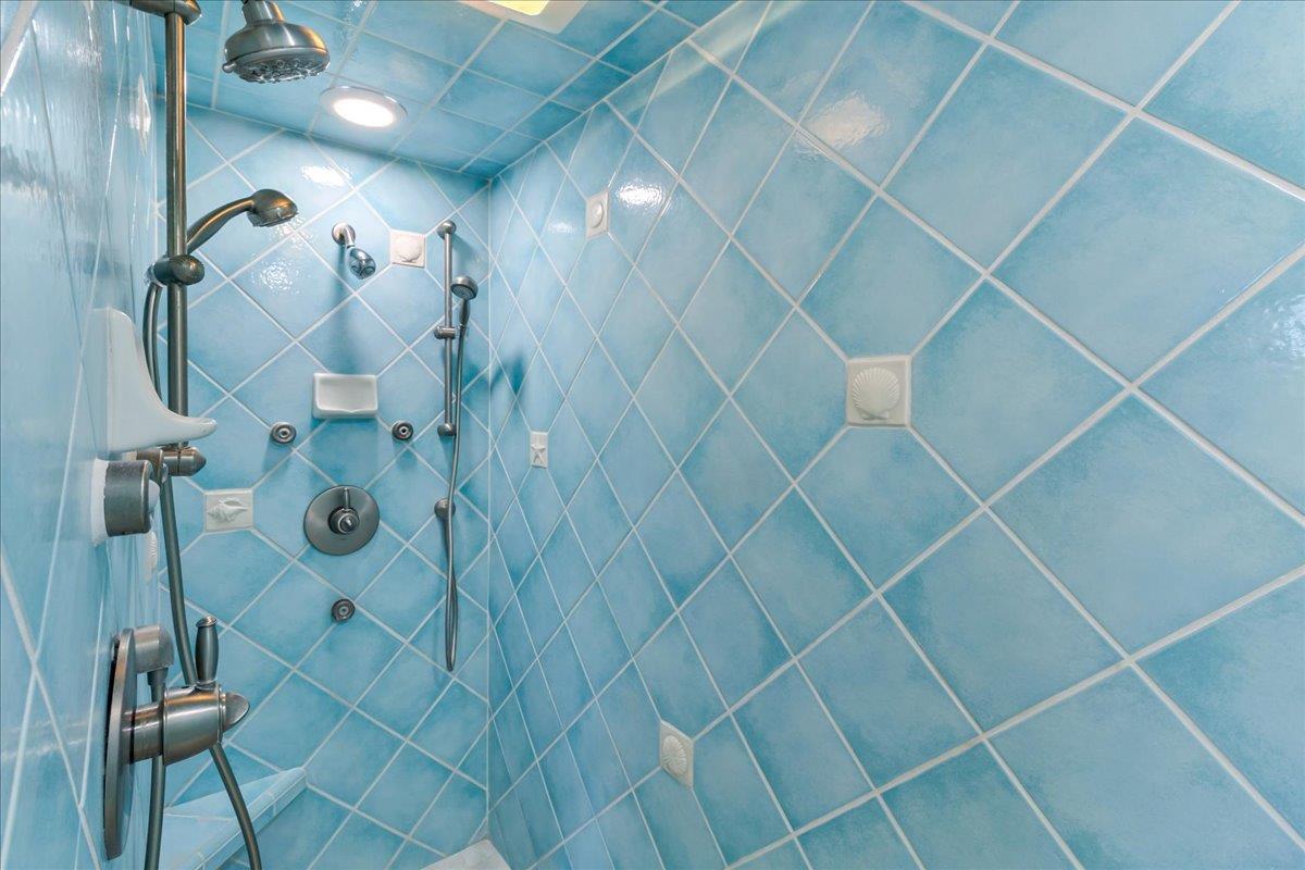 Detail Gallery Image 31 of 58 For 511 Cliff Dr, Aptos,  CA 95003 - 3 Beds | 3 Baths