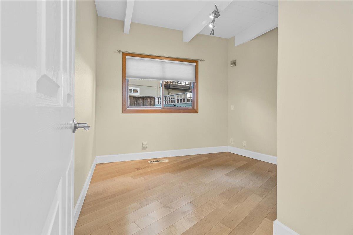 Detail Gallery Image 38 of 58 For 511 Cliff Dr, Aptos,  CA 95003 - 3 Beds | 3 Baths