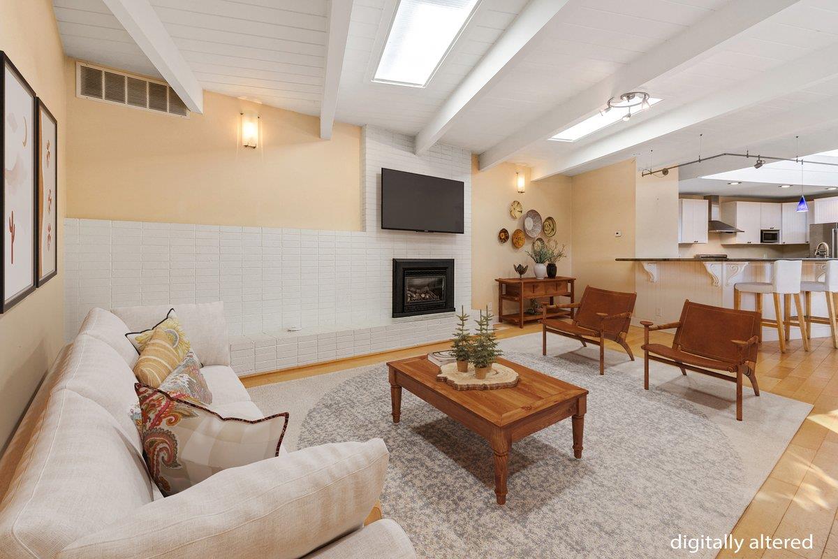 Detail Gallery Image 4 of 58 For 511 Cliff Dr, Aptos,  CA 95003 - 3 Beds | 3 Baths