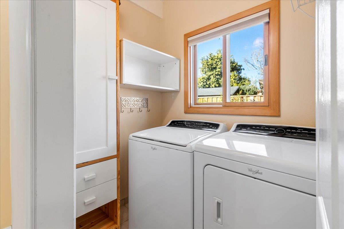 Detail Gallery Image 42 of 58 For 511 Cliff Dr, Aptos,  CA 95003 - 3 Beds | 3 Baths