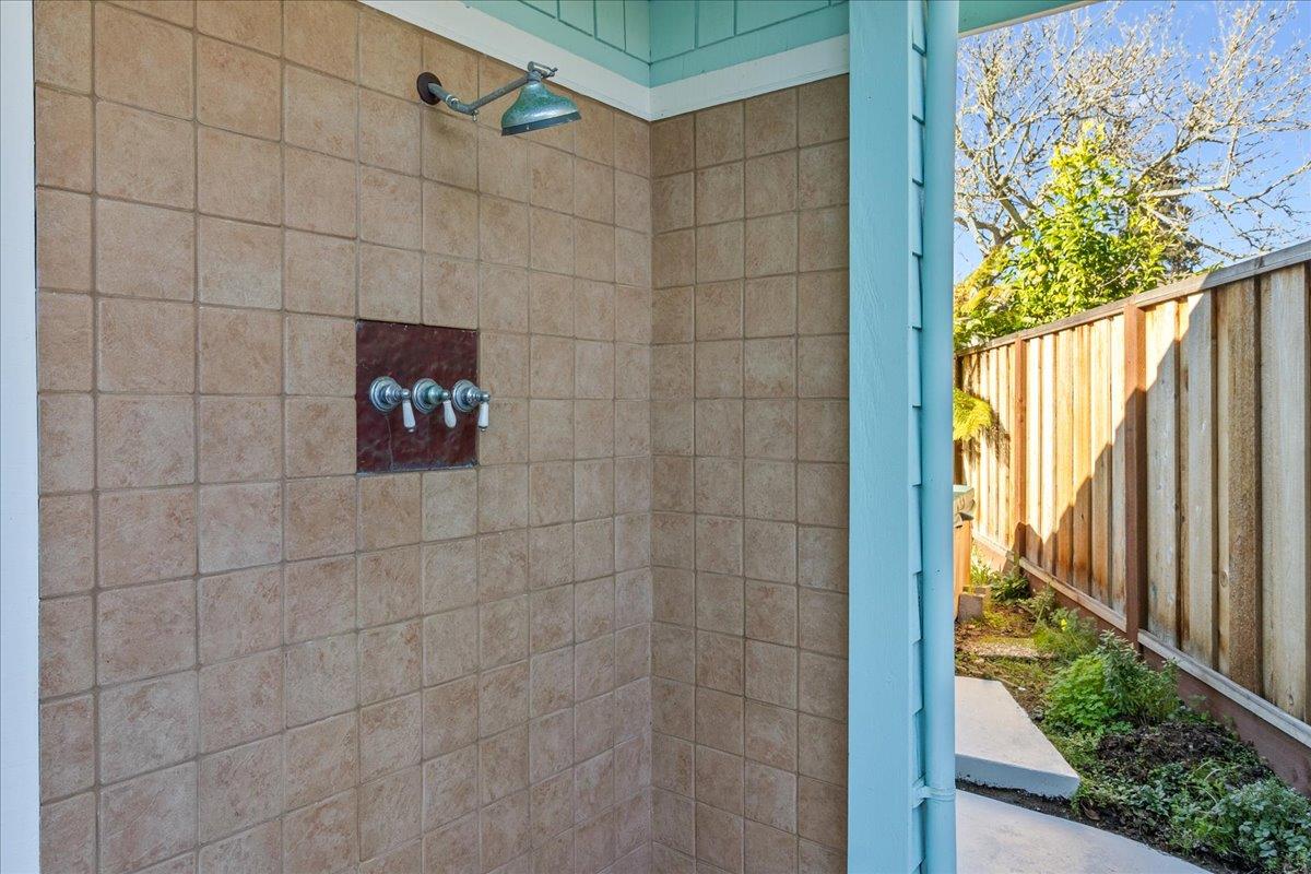 Detail Gallery Image 54 of 58 For 511 Cliff Dr, Aptos,  CA 95003 - 3 Beds | 3 Baths