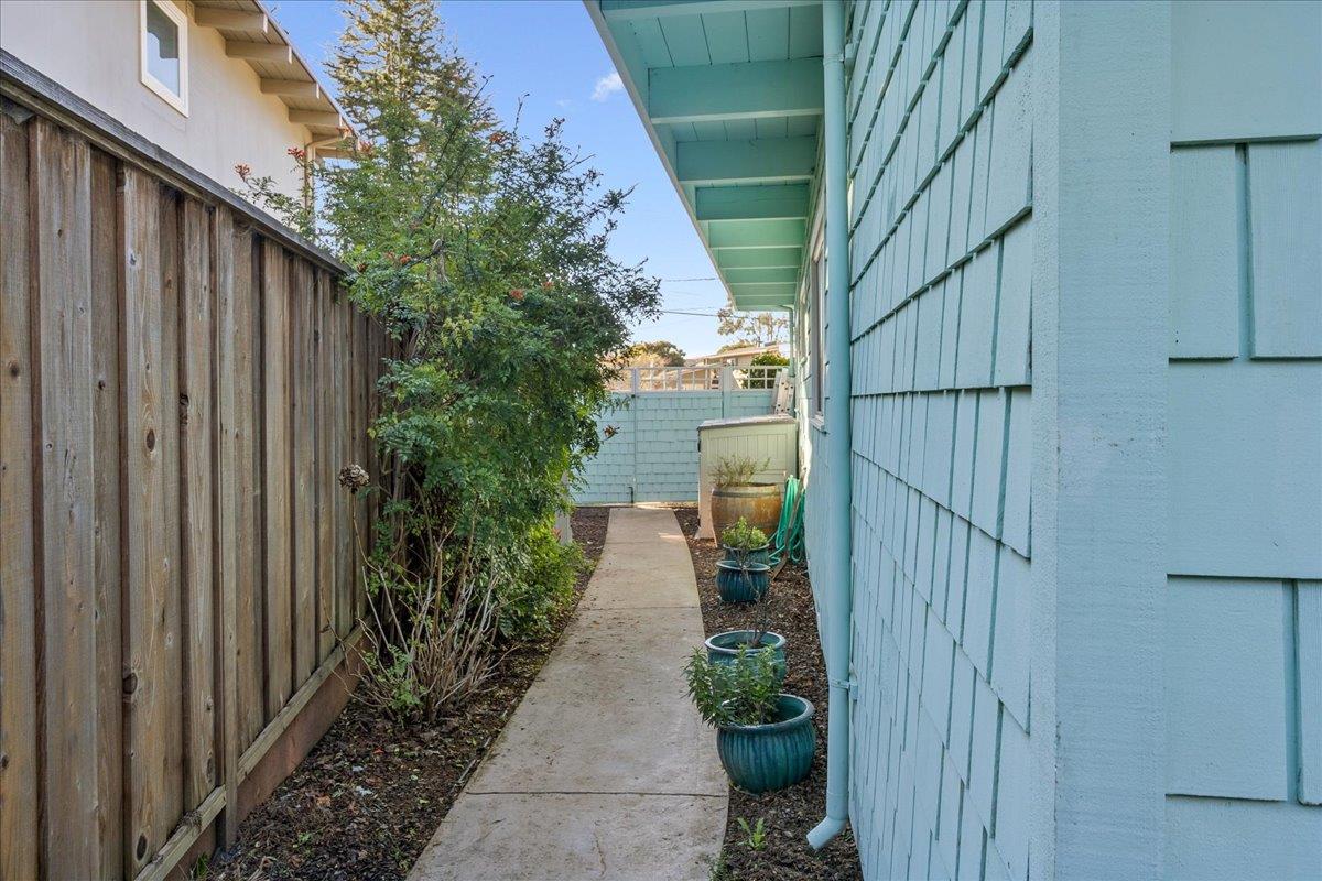 Detail Gallery Image 55 of 58 For 511 Cliff Dr, Aptos,  CA 95003 - 3 Beds | 3 Baths