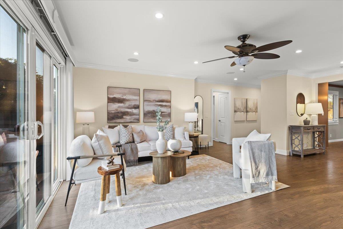 Detail Gallery Image 11 of 53 For 295 Beverly Ct, Campbell,  CA 95008 - 4 Beds | 2/1 Baths