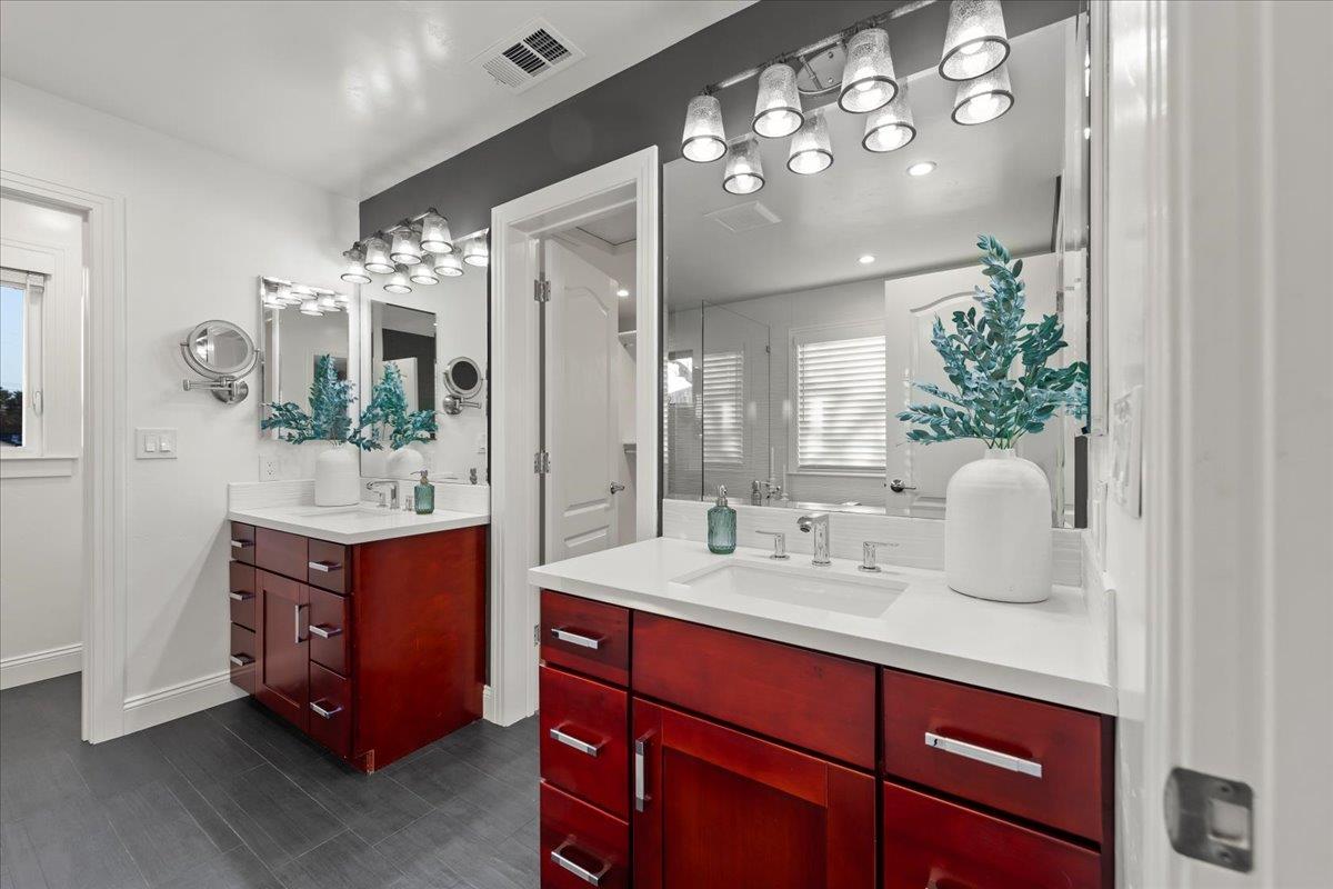 Detail Gallery Image 29 of 53 For 295 Beverly Ct, Campbell,  CA 95008 - 4 Beds | 2/1 Baths