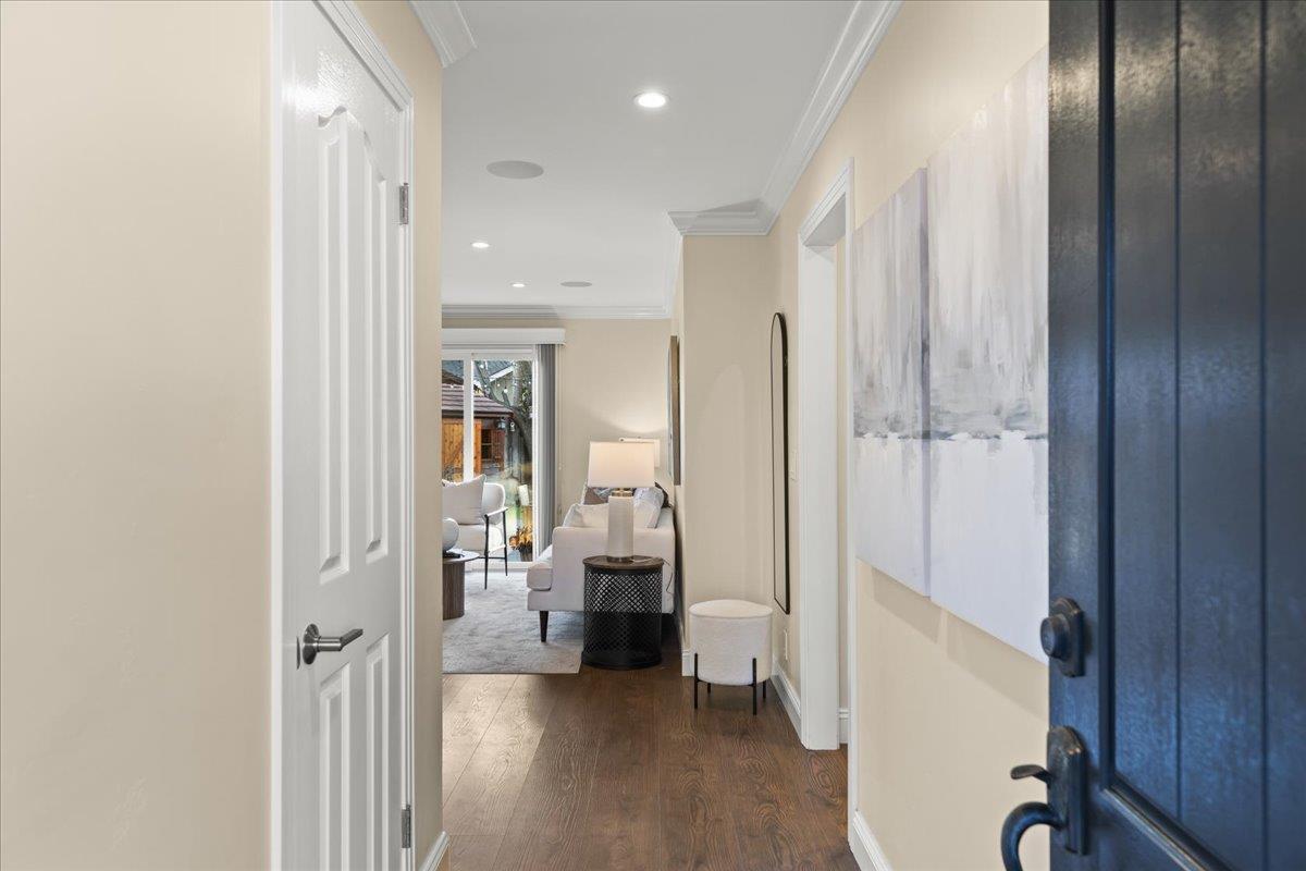 Detail Gallery Image 4 of 53 For 295 Beverly Ct, Campbell,  CA 95008 - 4 Beds | 2/1 Baths