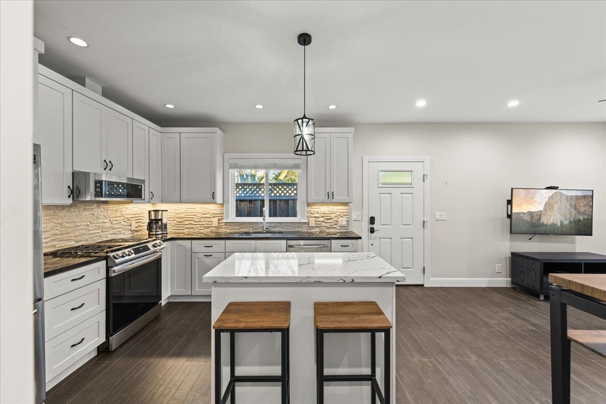 Detail Gallery Image 45 of 53 For 295 Beverly Ct, Campbell,  CA 95008 - 4 Beds | 2/1 Baths