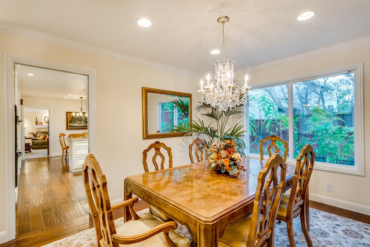 Detail Gallery Image 12 of 68 For 22014 Baxley Ct, Cupertino,  CA 95014 - 4 Beds | 3 Baths